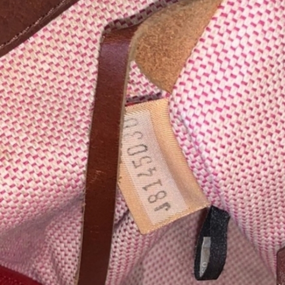 Dooney & Bourke Pebbled Leather Purse - Picture 5 of 7